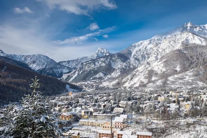 La Tana dello Scoiattolo (Skiing nearby), Bardonecchia, Italy