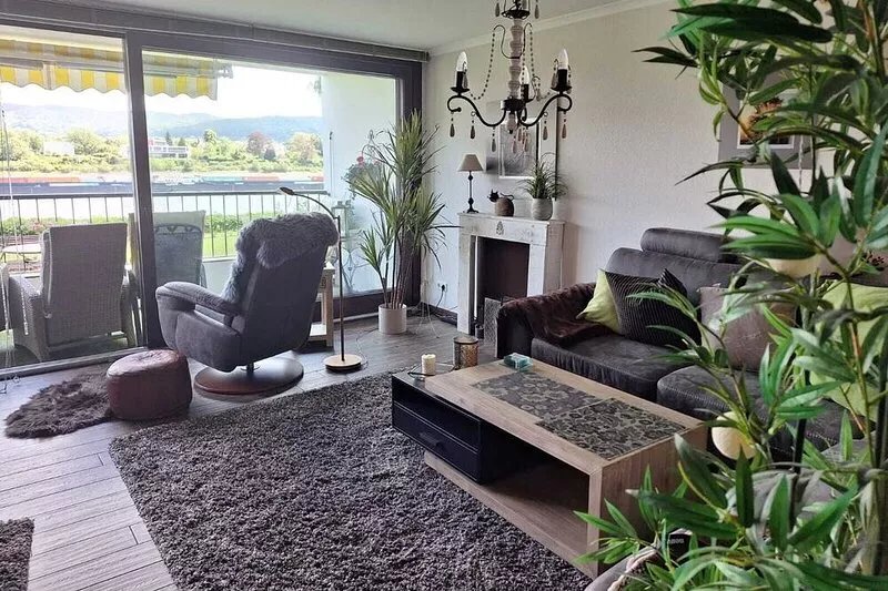 Modern apartment with views of the Rhine and Siebengebirge mountains