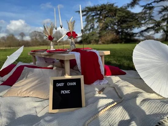 Daisy Chain Picnic
