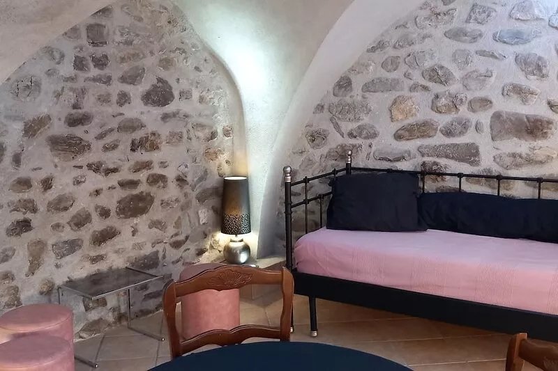 Charming atypical apartment on the ground floor