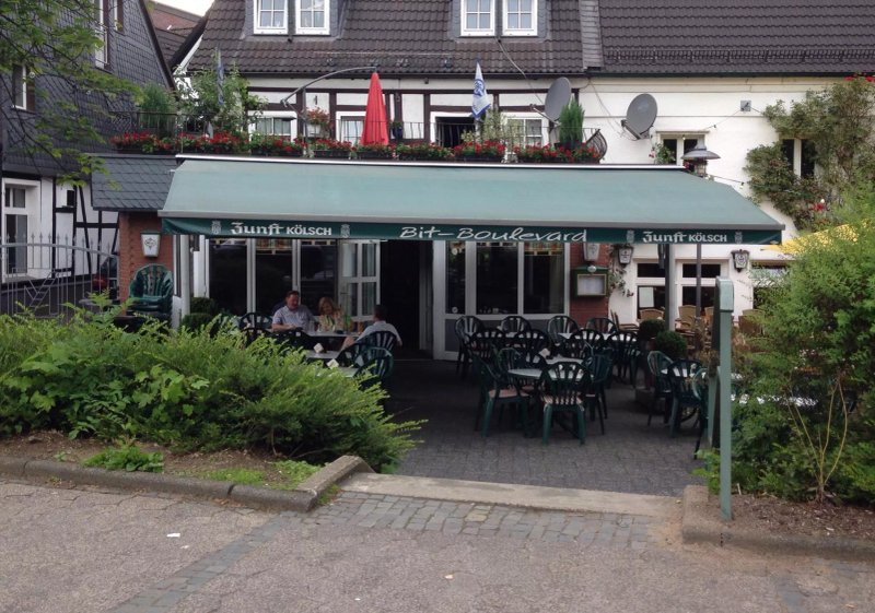 Bistro Bit Boulevard