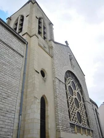 Cathedrale Sainte Genevieve et Saint Maurice