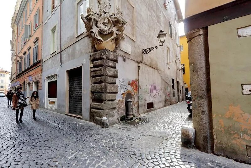 Comfortable apartment for 4 people near Campo dei Fiori