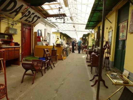 Ecseri Flea Market (Ecseri bolhapiac)
