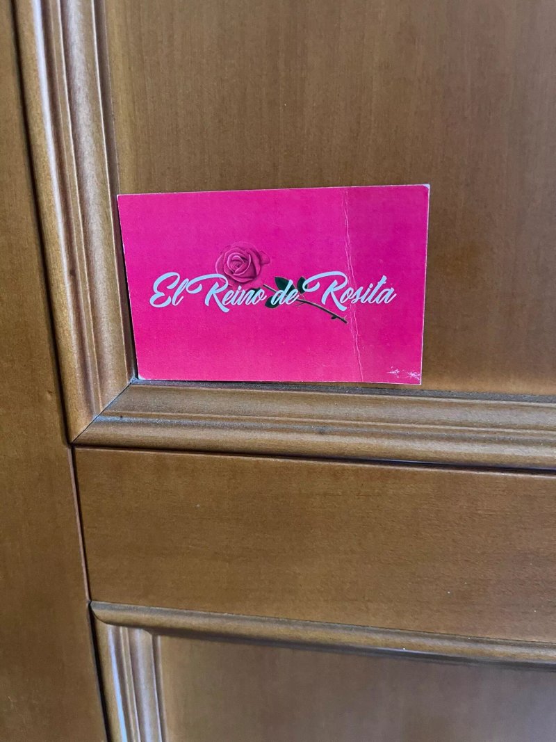 El Reino de Rosita & Parking
