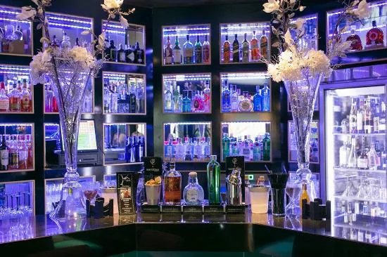 Majestic Premium Bar