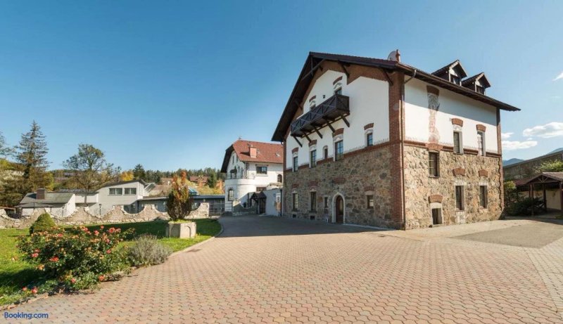 Worker's Castle