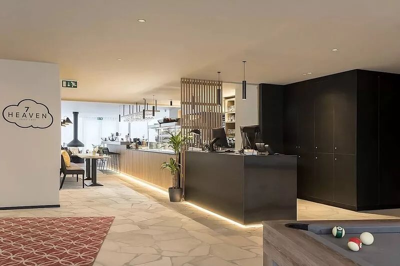 Walking Distance to Grote Markt! Family-friendly Property, City Views & Kitchen!