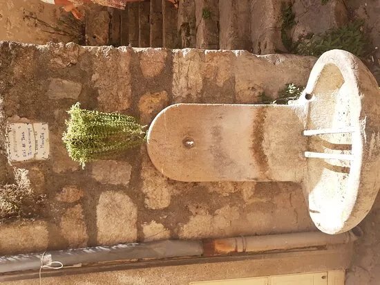 La Fontaine De La "diane"