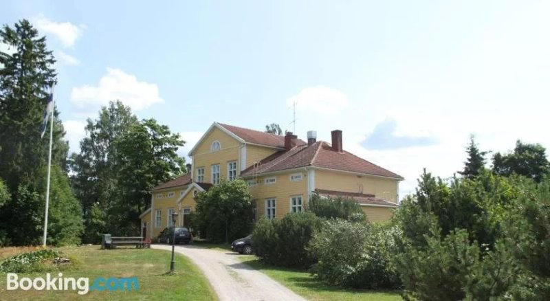 Lylyinen Manor