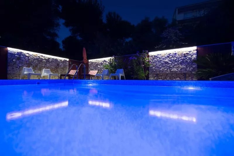 Villa Knez, an oasis of peace 120 m from the sea