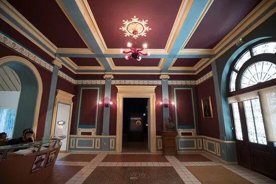Musee des Arts d'Afrique Et D' Asie