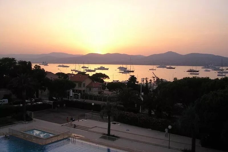 Center St Tropez, exceptional sea view, 35m swimming pool, duplex terrace