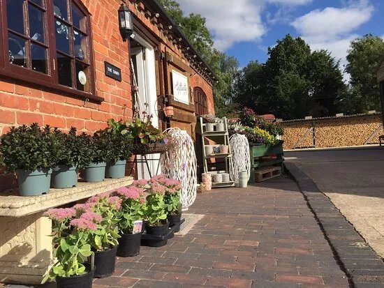 Yew Tree Farm Shopping Village