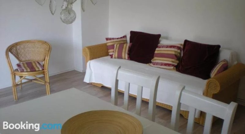 Helle Ferienwohnung Im Roten Feld