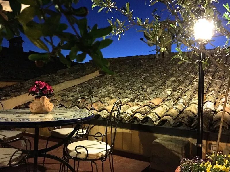 TERRAZZA PARADISO - Elegant Apt with a Furnished Roof Garden, Sleeps 4 + parking