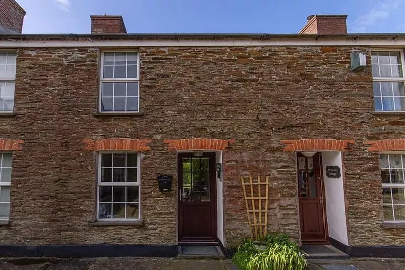 Rosemary Cottage, Edmonton, set in the countryside