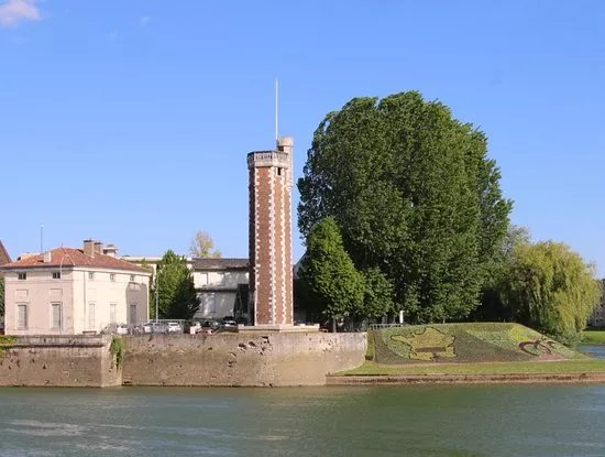 La Tour du Doyenne
