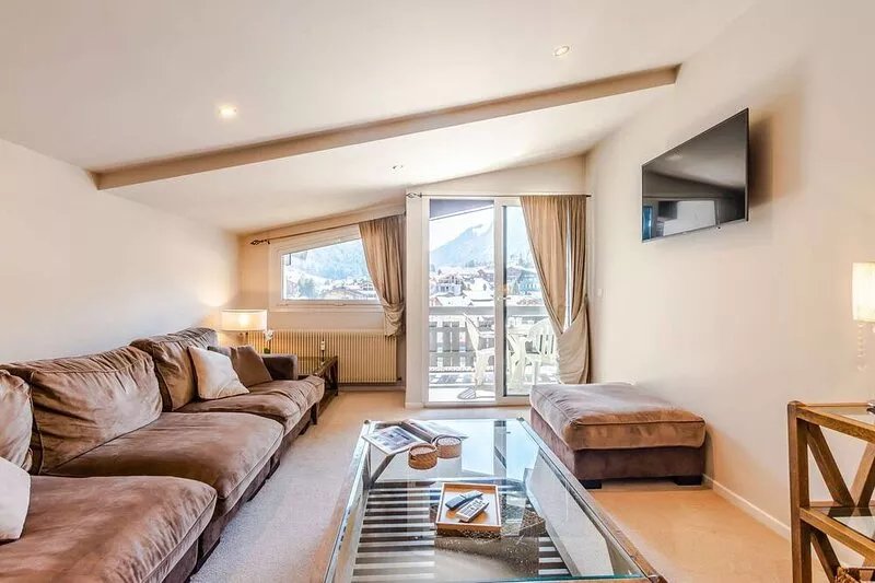 LUXURIOUS PENTHOUSE 3 BED IN THE CENTER