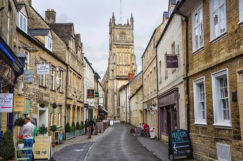 Grade II listed three bedroom holiday home in the Cotswolds - The Byre