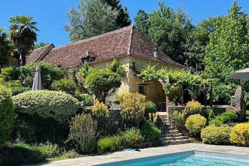 Magnificent 17th-century Périgord farmhouse for 14 people