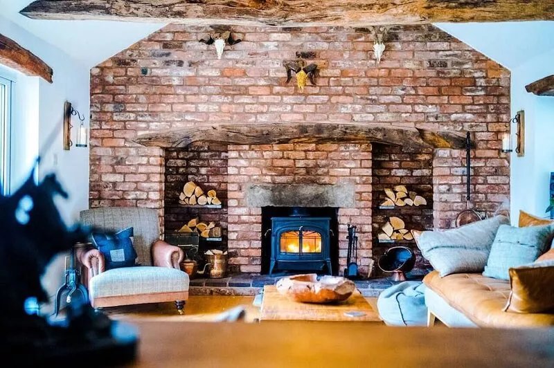 Stunning 4 bedroom| Sauna | Garden | Near Chester