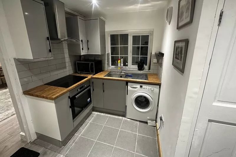 Entire One bedroom Apartment with living room kitchen and bathroom.