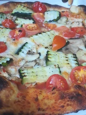 Tutto pizza new york style