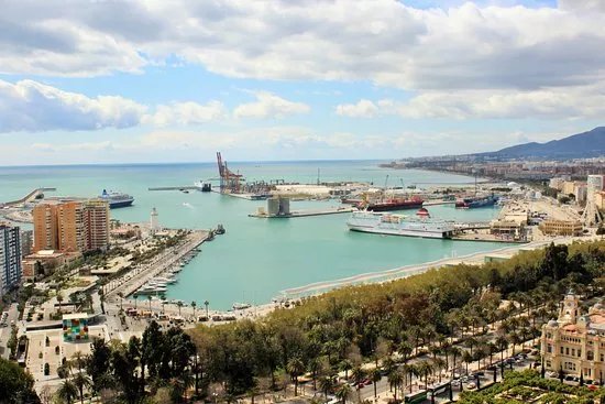 Muelle Uno