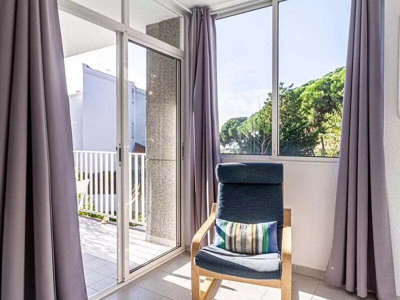Apartment in front of the beach 40min BCN by train
