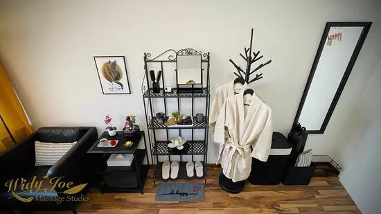 Widy Joe Massage Studio