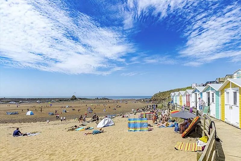 Family & Pet Friendly Chalet - sleeps 5