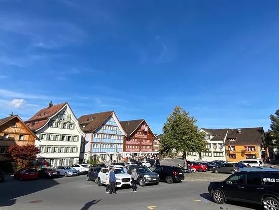 Landsgemeinde-Brunnen - Cantonal Assembly Fountain