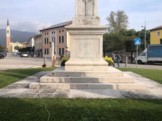 Monumento ai Caduti