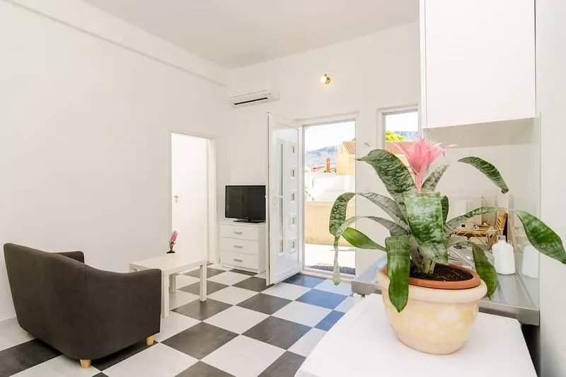 Apartment Amabilis - One Bedroom Apartment with Terrace and City View