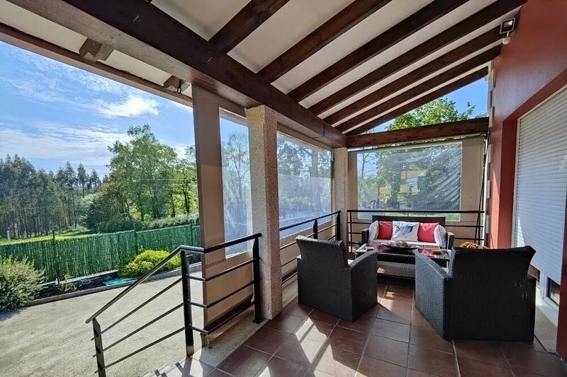 Casa Independiente en Bergondo