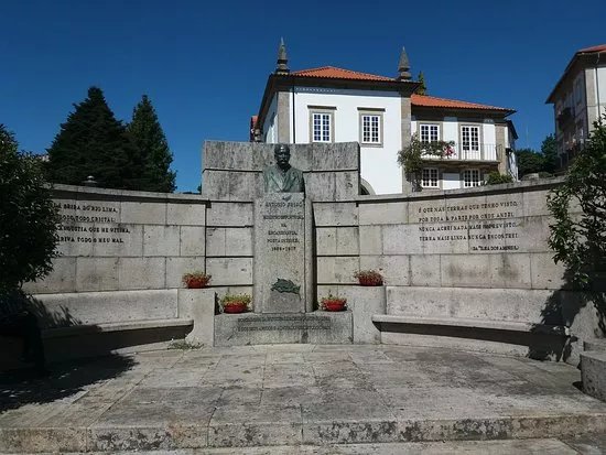 Estatua de Antonio Feijo