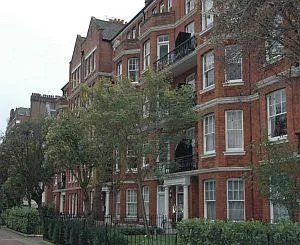Albert Bridge Homestay B&B