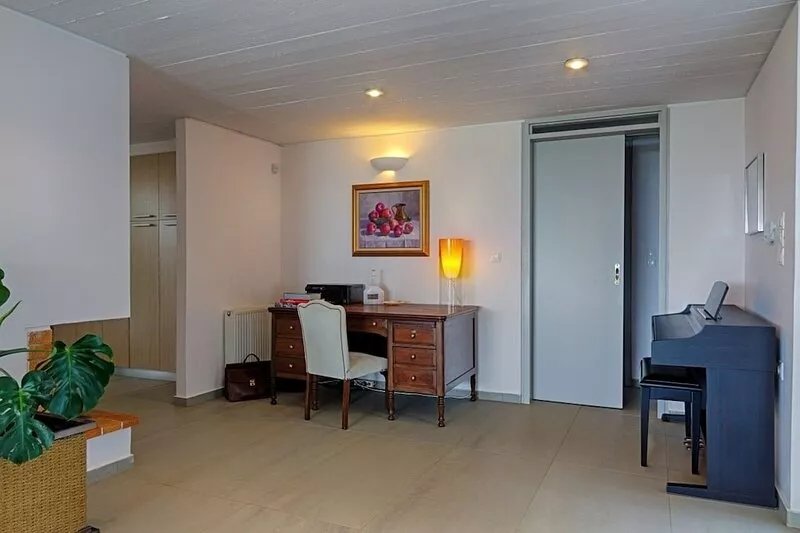 Seaside villa Hoopoe in Marathon-the garden is what separates you from the beach