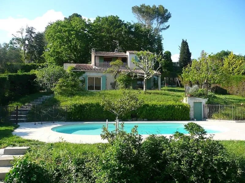 Villa whith swimming pool in OPIO near Antibes, Cannes, Grasse