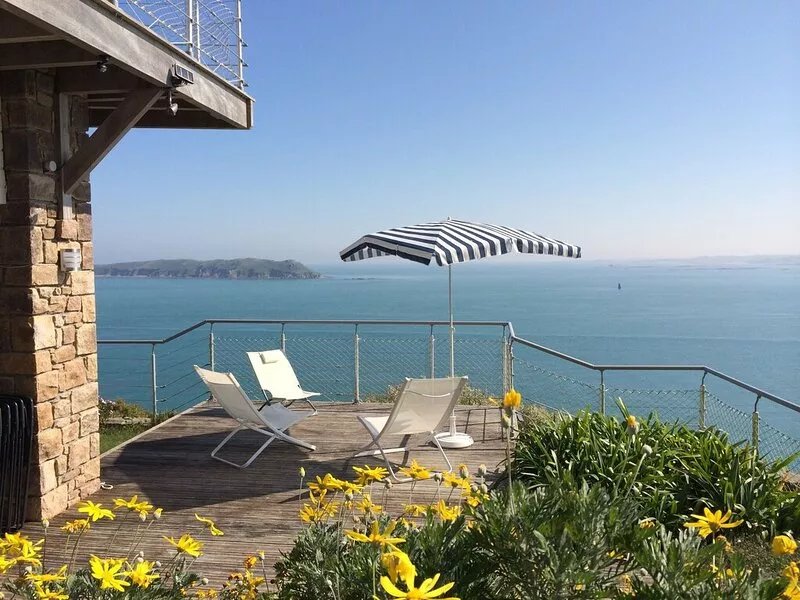 Exceptional apartment, 100% sea view, private garden, 3 minutes from the beach