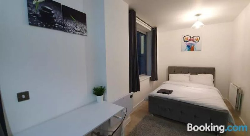 Stratford Deluxe Apartments
