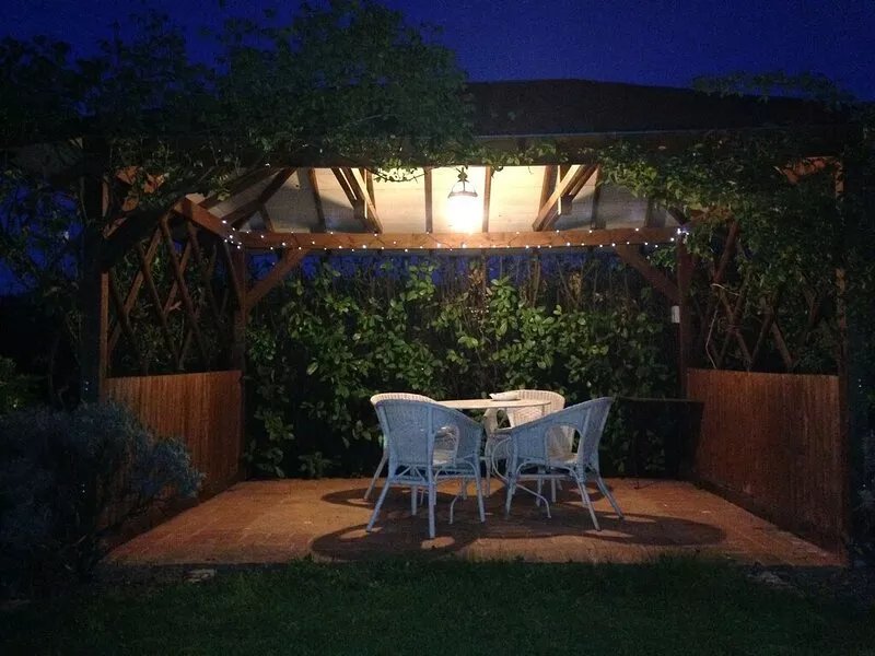 A Beaujolais winemaker's house + vineyard, a/c, exclusive use of heated pool