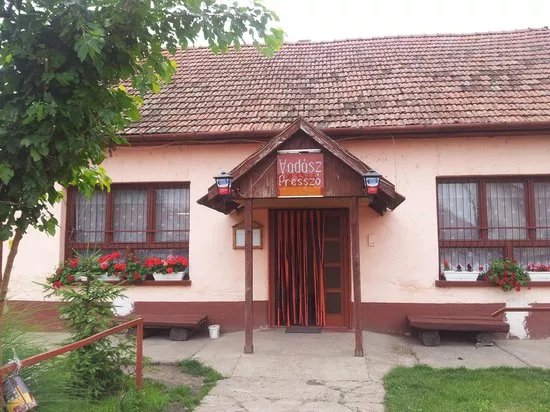 Vadasz Presszo