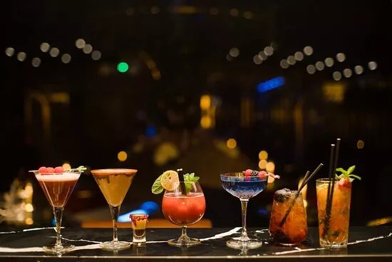 Unique Bar & Lounge