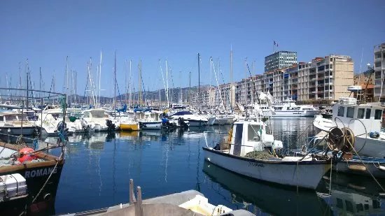 Yacht Port Toulon