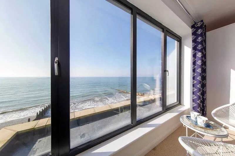 The Sea House - Ultimate Seafront Living & Sunsets