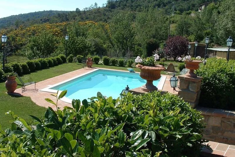 Villa in Cortona with 2 bedrooms sleeps 6