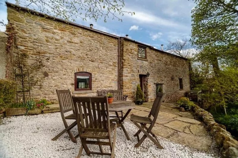 Harry Eyre Cottage, a Stunning Location With Fabulous Views of Mam Tor