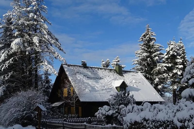 Vacation home in the forest near the Rennstein
